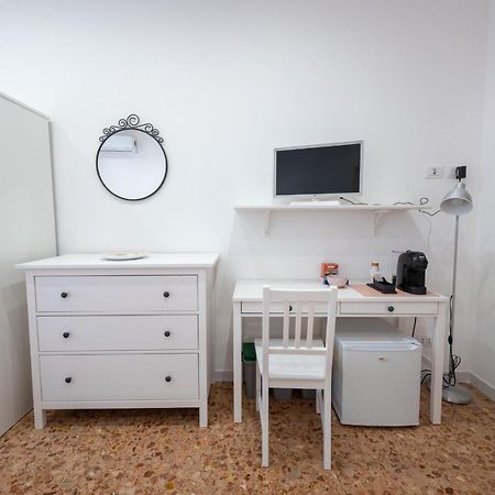 شقة Casa Rosa Beige E Blu روما المظهر الخارجي الصورة